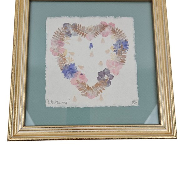 Vintage Heart Picture Shaped Pressed Wildflowers Pink Pastel Decor Framed - Picture 2 of 9